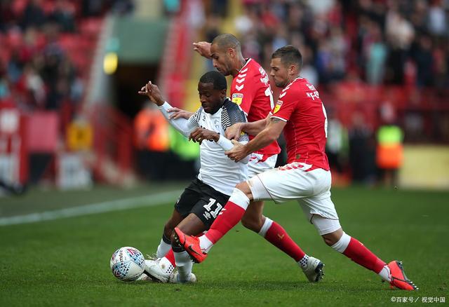 包含集结日突围战来临；里尔围绕法国杯扳平良机；气氛紧张；阵容厚度经受考验的词条